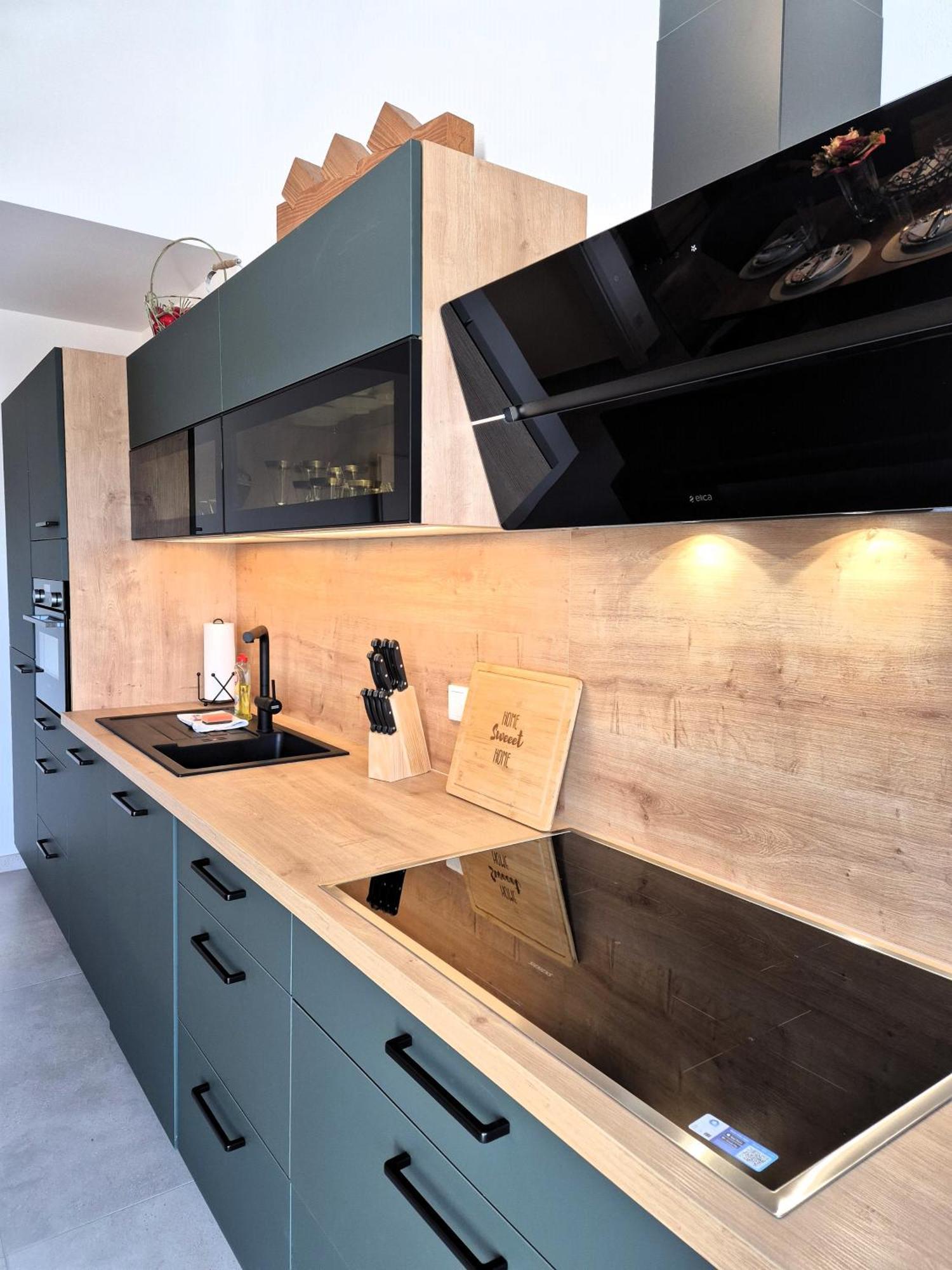 21136 Apartment *