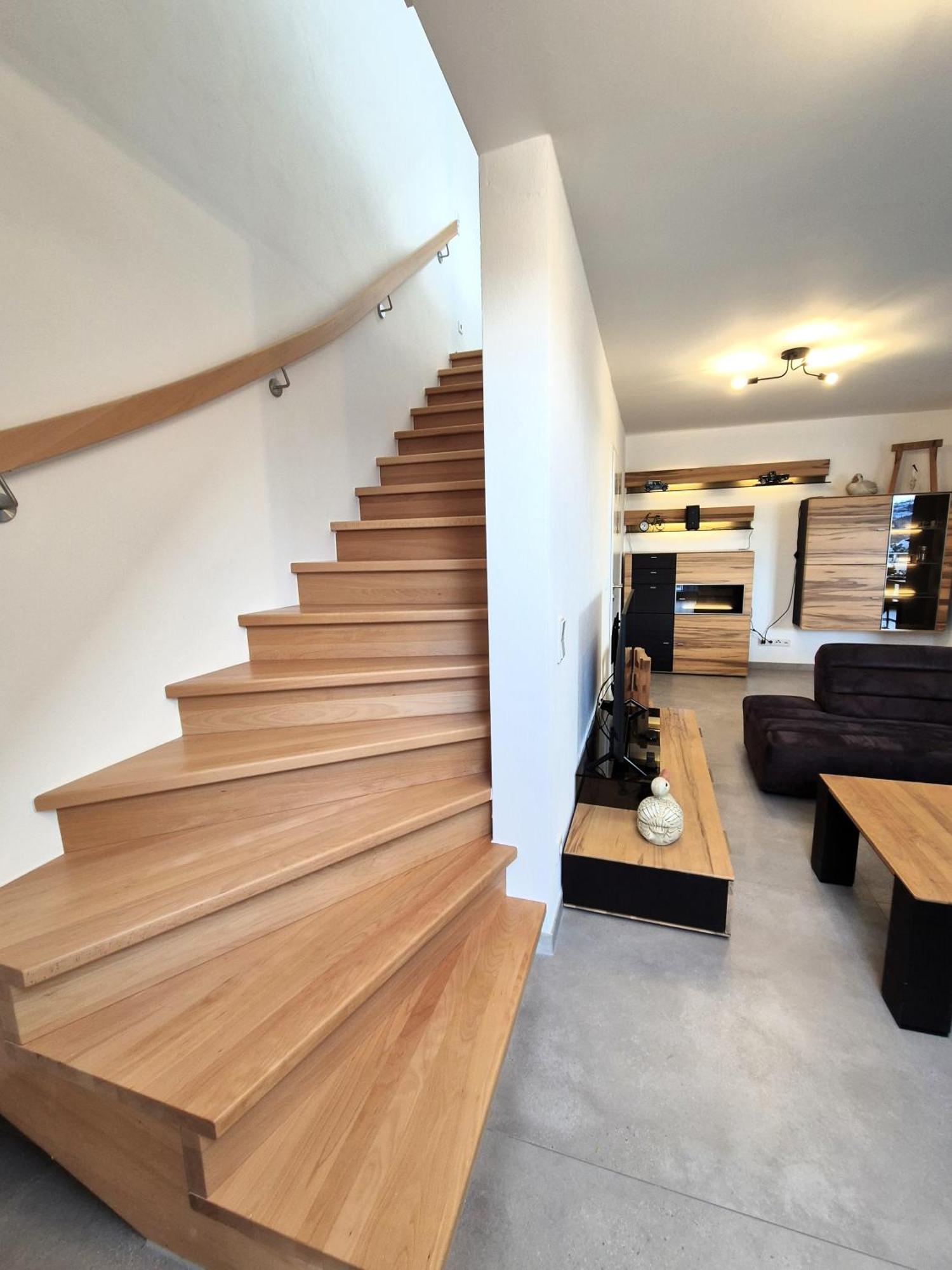 21136 Apartment *